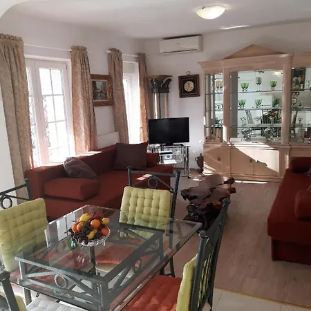 Darijana Опатия